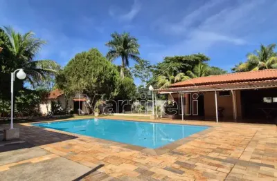 Casa térrea à venda no condomínio estância beira rio - jardinópolis/sp.