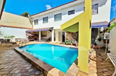 Casa térrea diferenciada de 333m² de área construida à venda, próximo à avenida maurilio biagi - ribeirão preto/sp.