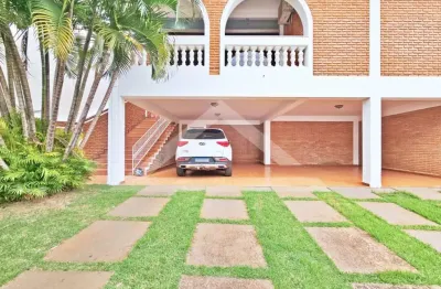 Sobrado à venda no Bairro Alto da Boa Vista, próximo a Avenida Independência - Ribeirão Preto/SP.