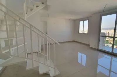 Excelente cobertura duplex com 116 m² de 2 quartos sendo 1 suíte