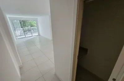 Imóvel para venda tem 107 metros quadrados com 3 quartos em laranjeiras - rio de janeiro - rj