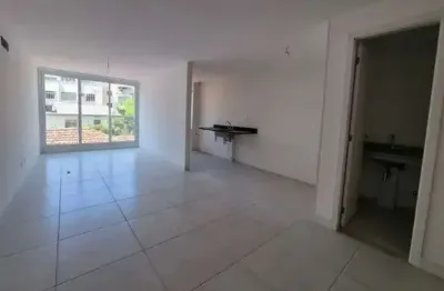 Apartamento a venda em laranjeiras com 77 m² com vista livre e 2 suítes.