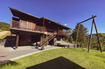 Casa com 3 dormitórios à venda no bairro centro em benedito novo/sc
