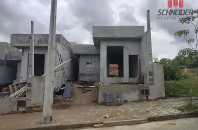 Casa com 2 dormitórios à venda no bairro Araponguinhas em Timbó/SC