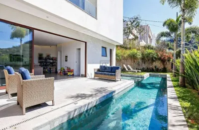 Vista deslumbrante em residência moderna e sofisticada no alphasítio