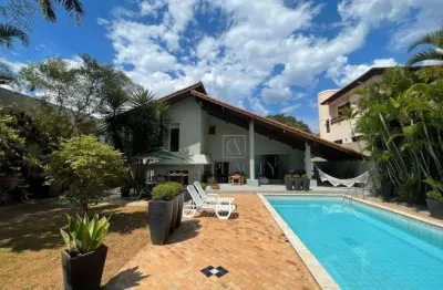 Casa acolhedora e ensolarada em terreno de 720m² - um refúgio de conforto e luz