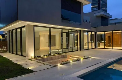 Oportunidade exclusiva em alphaville: mansão de luxo no coração da cidade