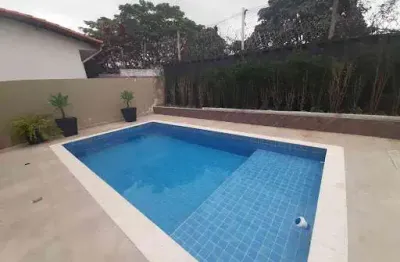Se procura, oportunidade junto com conforto, esta casa é para voce!!!!