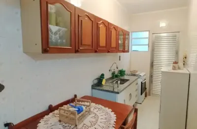 Linda casa mobiliada 1 dormitório condominio fechado- praia grande