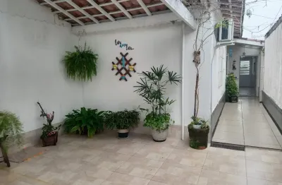 Casa 3 dormitorios sendo 1 suite com 120m² terrea 2 vagas de garagem