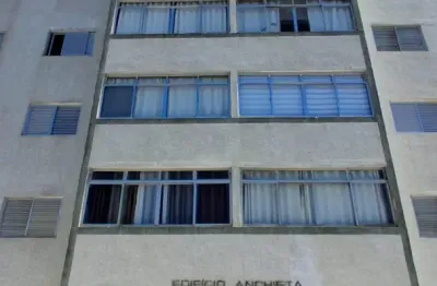 Apartamento 1 dormitorio pra locaçao no caiçara predio frente mar