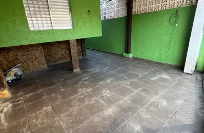 Casa com 2 quartos à venda na Avenida Doutor Roberto de Almeida Vinhas, 12, Solemar, Praia Grande