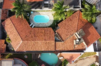 Casa alto padrão 550m² construída e terreno de 1.000m²