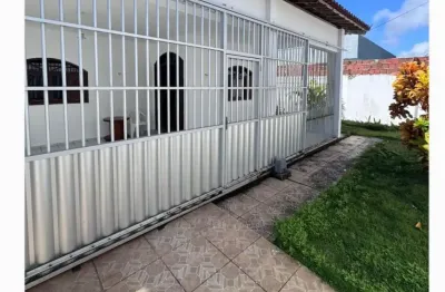Casa com 3 quartos à venda na Rua Pedro Izidro de Medeiros, 1, Ponta Negra, Natal