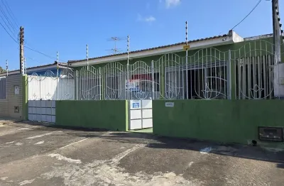 Casa 4/4 sendo 2 suites na melhor localização da cohabinal