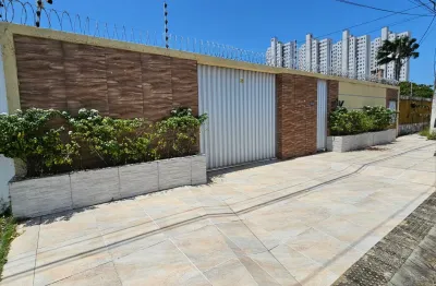 02 casas independentes em terreno 6/4 c/ 450m² em capim macio