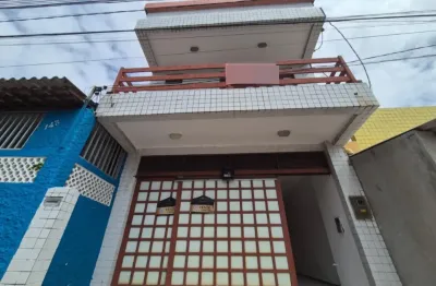 Linda casa duplex 5/4 está situada localização privilegiada