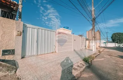 Casa com 3 quartos à venda na Rua Padre Diogo Feijó, 3541, Candelária, Natal