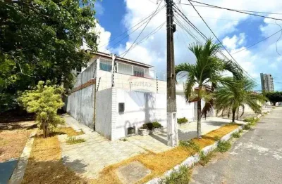 Oferta!! Belíssima Casa Duplex 4/4 Sendo 03 Suites em Capim Macio