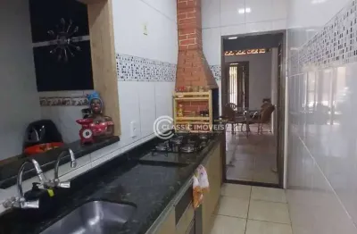 Ótima casa reformada 2 dor. 2 banheiros espaço gourmet  planalto verde r$ 330.000,00