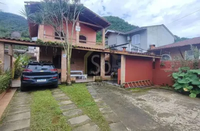 Casa com 5 quartos à venda na Rua Abricoeiro, 122, Praia do Lazaro, Ubatuba