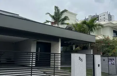 Casa com 3 quartos à venda na Rua das Camélias, 955, Pedra Branca, Palhoça