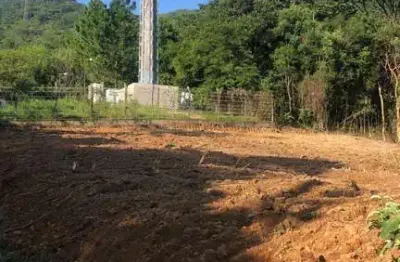 Terreno à venda no bairro Enseada do Brito (Ens Brito) - Palhoça/SC