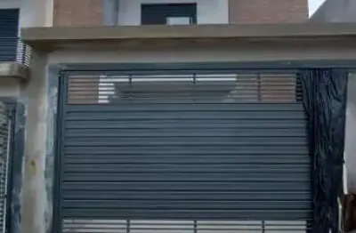 Casa sobrado no jardim das flores  -  osasco  com 2 dormitorios sendo 2 suites  2 vagas ... obs sao 4 casas novas sendo quie 2 uinidades tem somente 1 vaga doc omk para financiamento