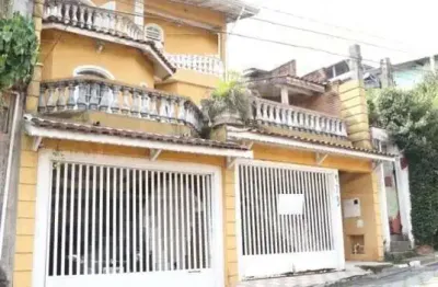 Casa com 3 quartos para alugar no Km 18, Osasco 
