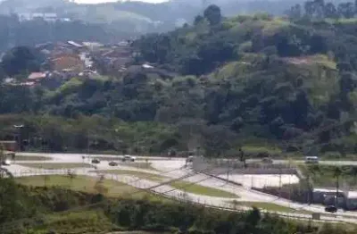 Casa à venda no condomínio colina verde em cajamar- a/c 248 m², 4 dormitórios (2 suítes), 3 vagas localização privilegiada e estratégica com fácil acesso à rodovia anhanguera. estuda permuta por casa 
