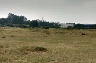 VENDO ÁREA INDUSTRIAL EM ITUPEVA, COM 33.840 m², totalmente plana a 1,5 km do centro fácil acesso as rodovias da região.