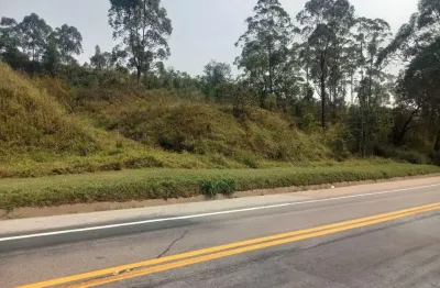 TERRENO INDUSTRIAL À VENDA, FRENTE PARA RODOVIA EM VÁRZEA PAULISTA - Área de 2.000 m², próximo à empresa Frango Á Doro,