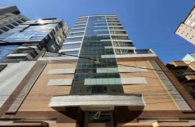 Apartamento com 3 quartos à venda na Rua 315, 175, Meia Praia, Itapema