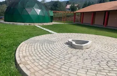 Refúgio com estrutura para retiros e natureza deslumbrante!