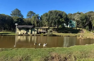 Chácara completa em balsa nova com linda vista e muita privacidade!