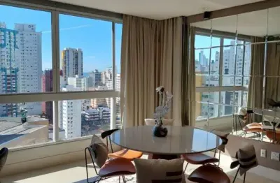 Apartamento inteligente e sofisticado: decorado com requinte