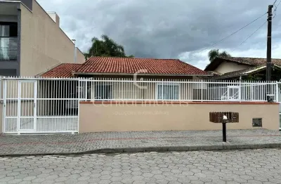 Casa com 3 quartos à venda no Itacolomi, Balneário Piçarras 