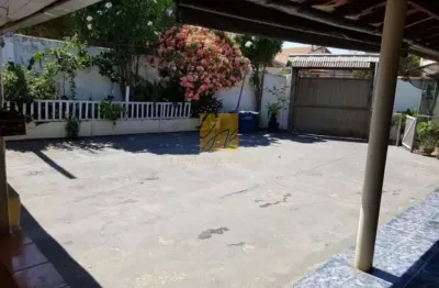 Casa com 3 quartos à venda no Jardim Vânia Maria, Bauru 