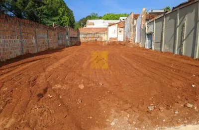 Terreno à venda no Jardim Ouro Verde, Bauru 