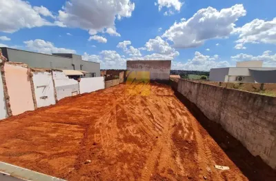 Terreno à venda no Jardim Marília, Bauru 