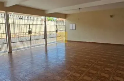 Casa com 3 quartos à venda na Vila Cardia, Bauru 