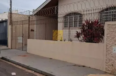 Casa com 3 quartos à venda na Vila Souto, Bauru 