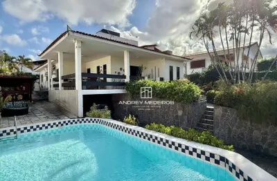 Casa com 3 dormitórios à venda, 250 m² por R$ 780.000,00 - Bairro dos Ipês - João Pessoa/PB