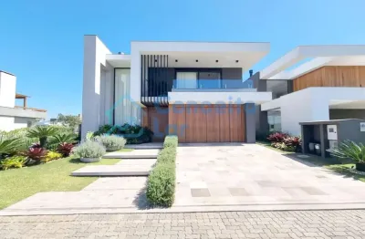 Casa com 3 quartos à venda na Avenida Castelo Branco, 1861-1899, Centro, Torres