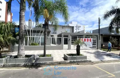 Casa comercial à venda no Centro, Torres 