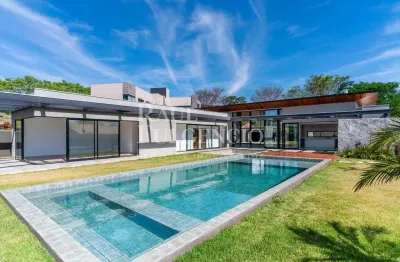Cond terras de canaa recem construida com 03 suites, lareira externa, piscina e energia fotovoltaica
