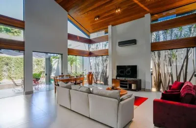 Casa/ sobrado no sun lake com 4 dormitorios sendo 3 suites..