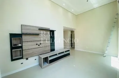 Casa terrea reformada no condominio golden hill com 01 suite e demi-suite