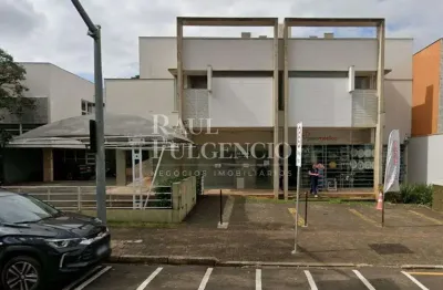 Sala comercial com 4 salas para alugar na Rua Senador Souza Naves, 1035, Centro, Londrina