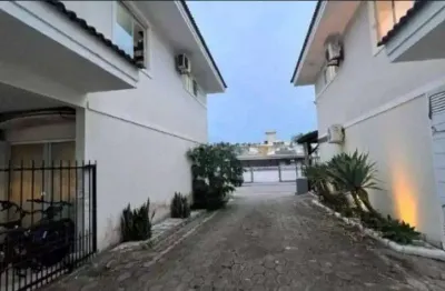 Casa no campeche 3 dorms. 2 garagem aceita financiamento